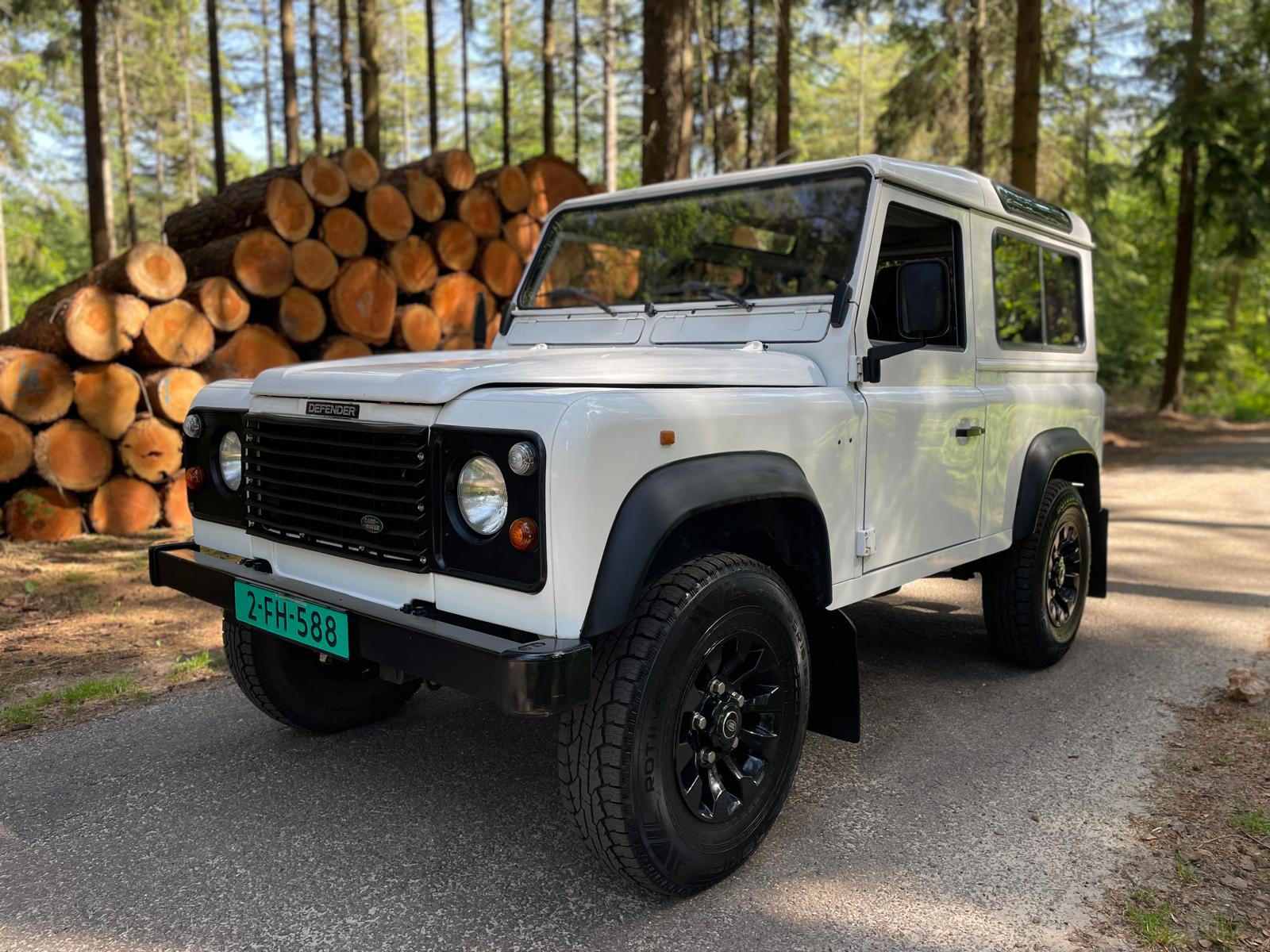 Land Rover Defender 90 MPI